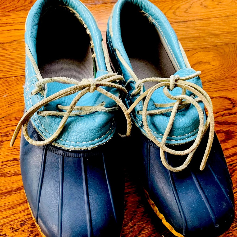 Women’s Waterproof Blue L.L.Bean Duck Boots (Size 8.5)